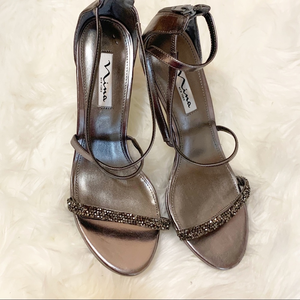 Nina New York Silver Embellished Heels Size 9.5